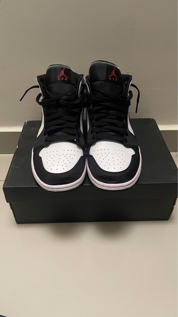 jordan 1 mid se red black toe