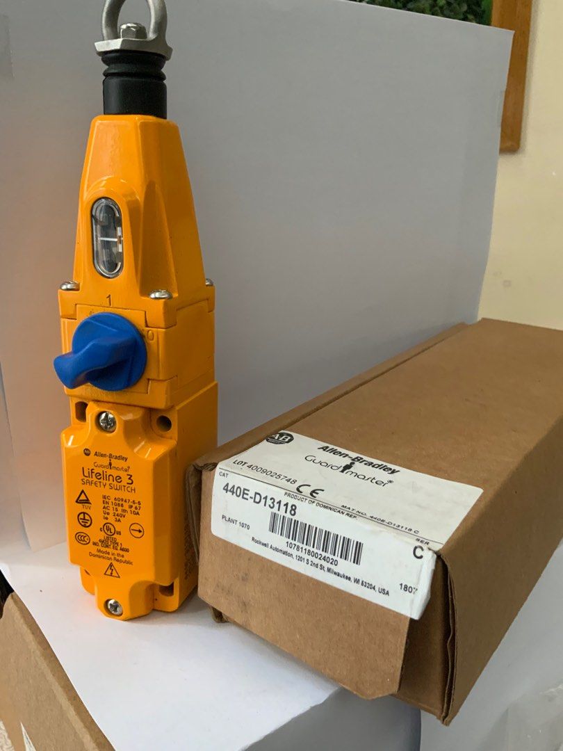 Allen-Bradley Guardmaster 440E-D13118 (Category: Industrial Equipment) located in Quezon City. Submitted by rickstuff (Listing ID 1259713849, Image 2). Description: Allen-Bradley Guardmaster Lifeline 3 Safety Switch. Unused and comes with a box .