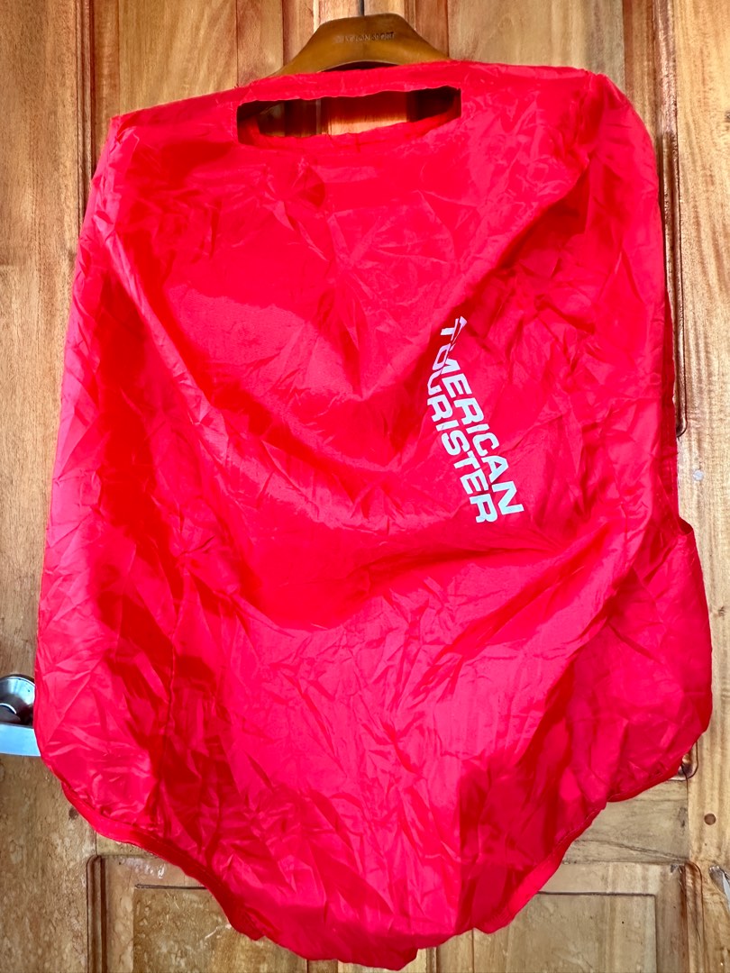 American Tourister luggage cover, Hobbies & Toys, Travel, Luggage on