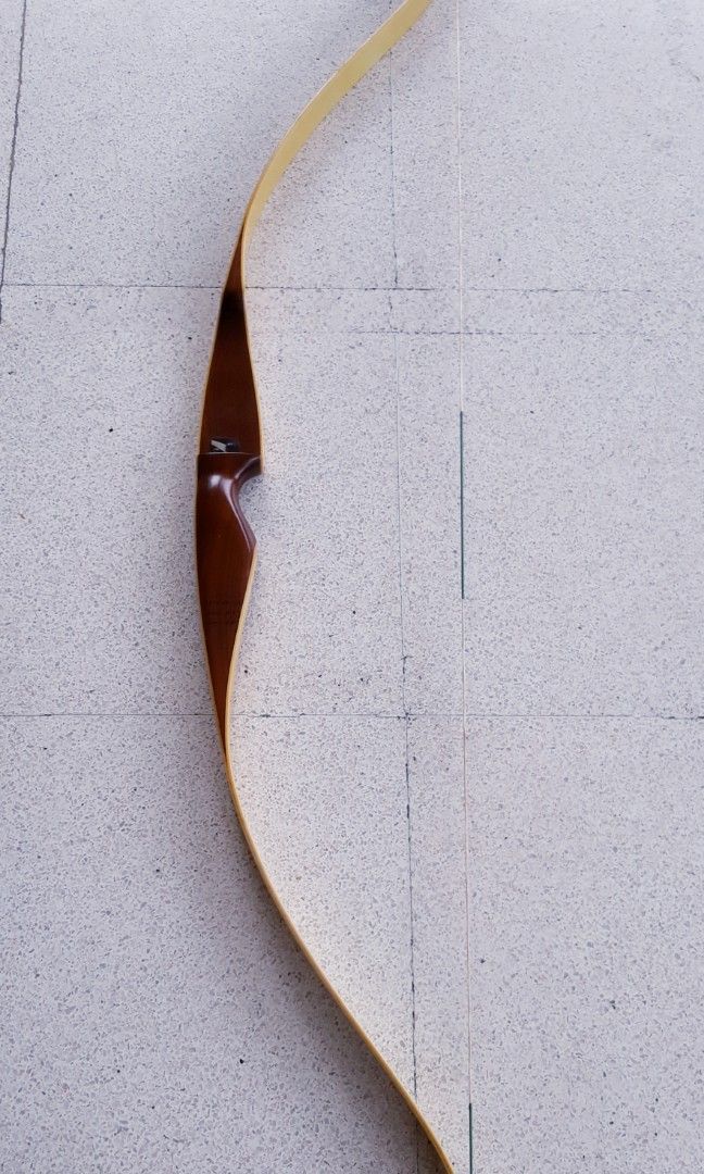 Archery Recurve Bow (Category: Other Sports Equipment and Supplies) located in Manila. Submitted by cly08 (Listing ID 1259638678, Image 1). Description: Ben Pearson Archery Recurve Bow 30-35Lbs draw weight Bow string included.