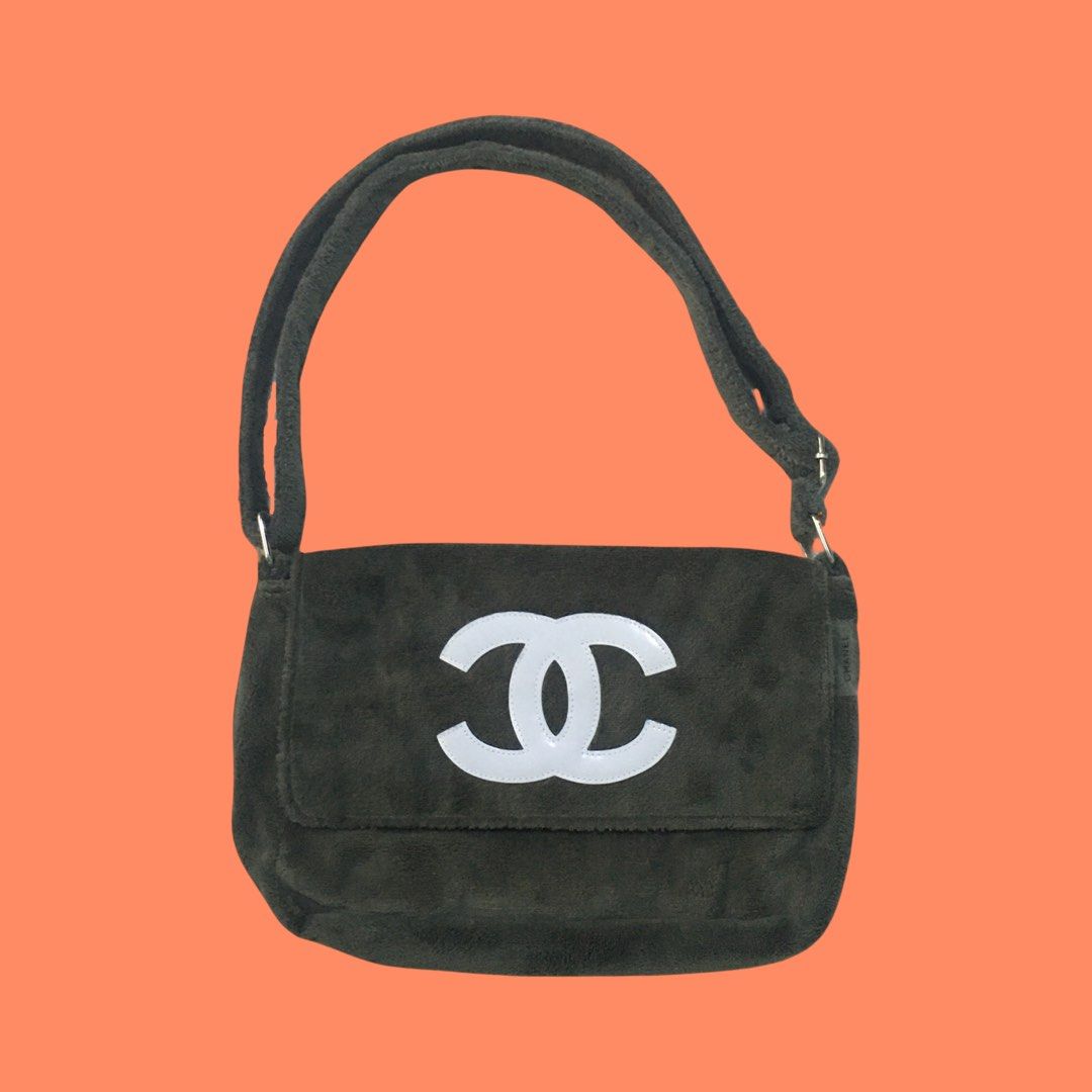 Chanel VIP Gift Bag - Sling Bag (Black), Luxury, Bags & Wallets on Carousell