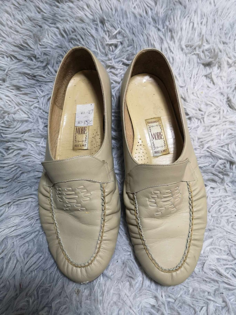 Men's Beige Slip-On Knit Sneakers with Cushioned Sole main image 0