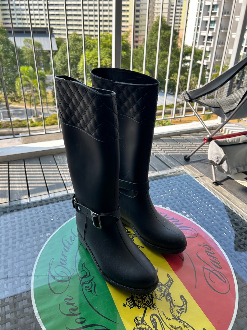 Black quilt Wellington Rubber boots