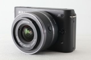 *SOLD* [BMC] Nikon J1 + 10-30mm F3.5-5.6 VR Black Mirrorless Digital Camera Bundle (used)