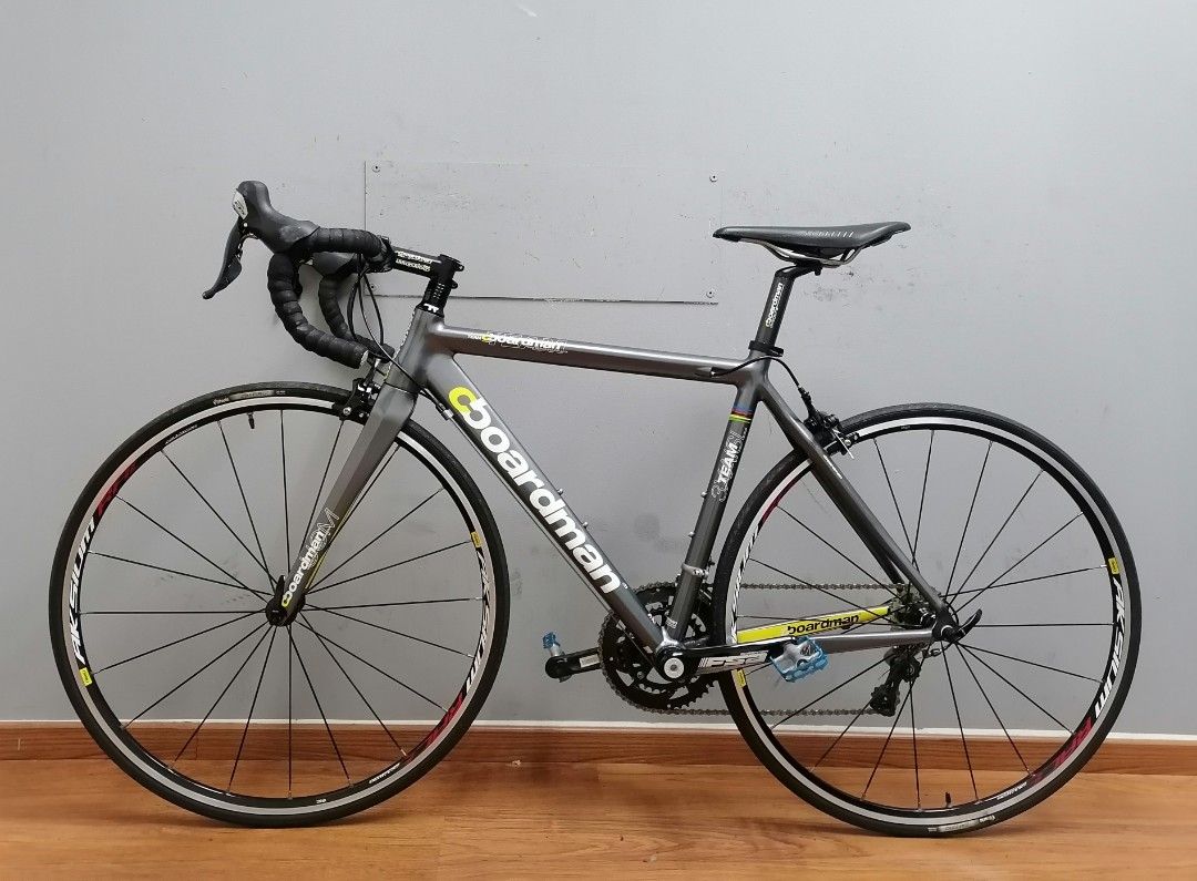 Boardman team sales aluminium road bike