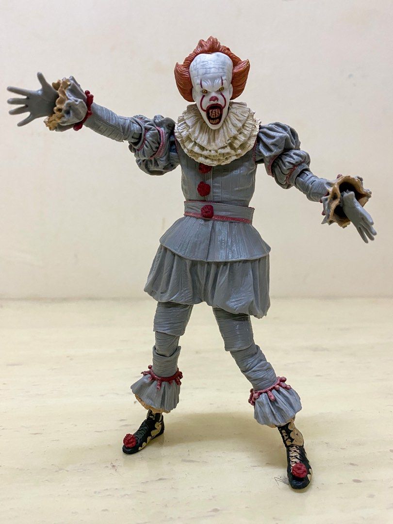 Neca pennywise on sale bootleg