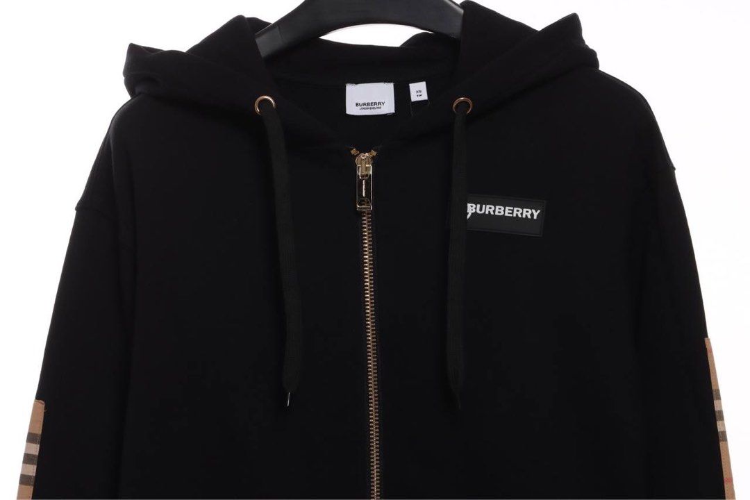 BURBERRY ZIPPER JACKET