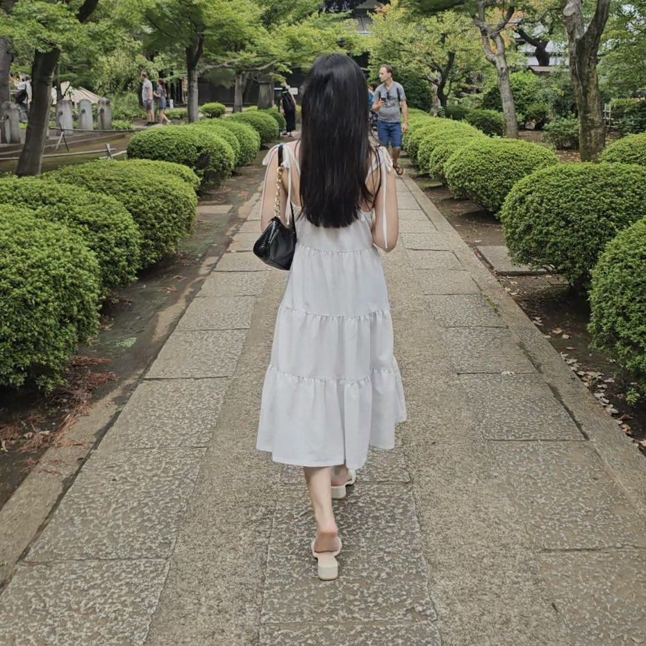 Plain white spaghetti strap dress hotsell