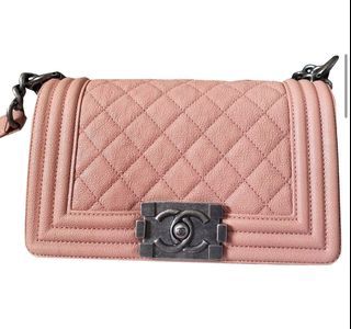 Original Chanel Jelly Toy Boy Sling No Dents Size:- Medium Price:-3600  Till:- 5040835 Buy Goods, By Lishie Essentials