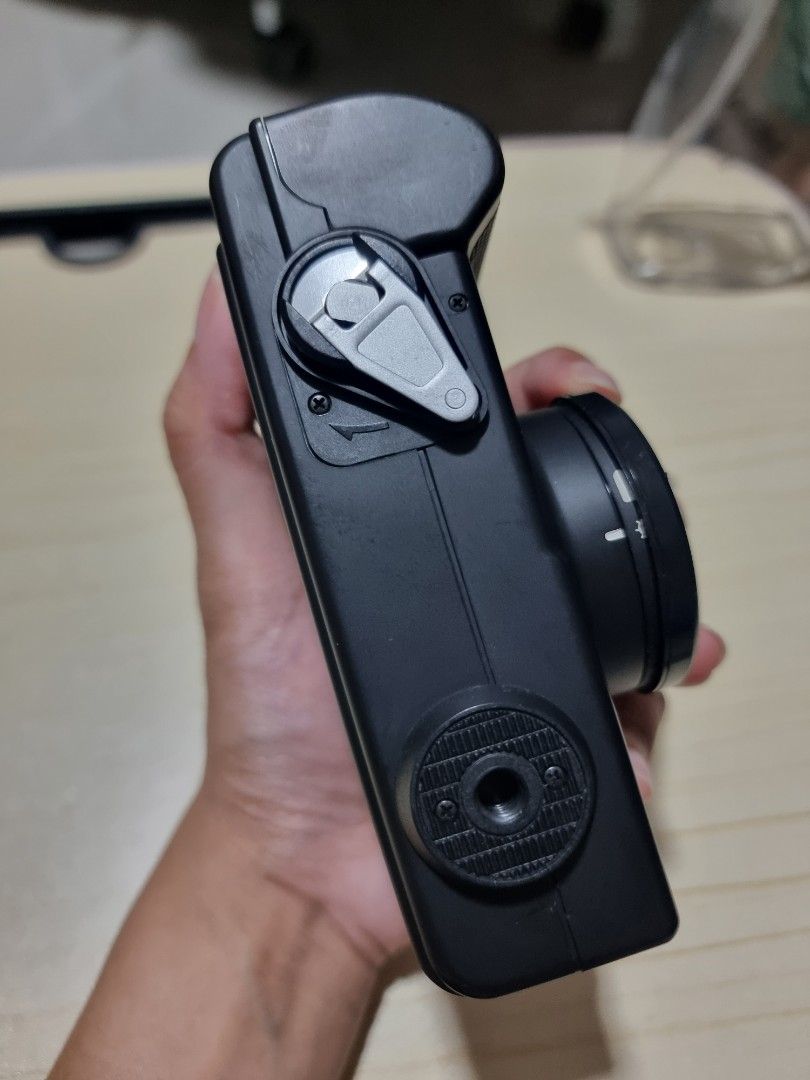 Chinon 35F Easy Loading Film Camera, Photography, Cameras on Carousell