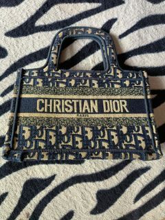 Christian Dior V&A Limited Edition ivory BLACK Canvas Tote Bag