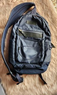 Supreme Small Waist Bag (FW22) Black – shoegamemanila