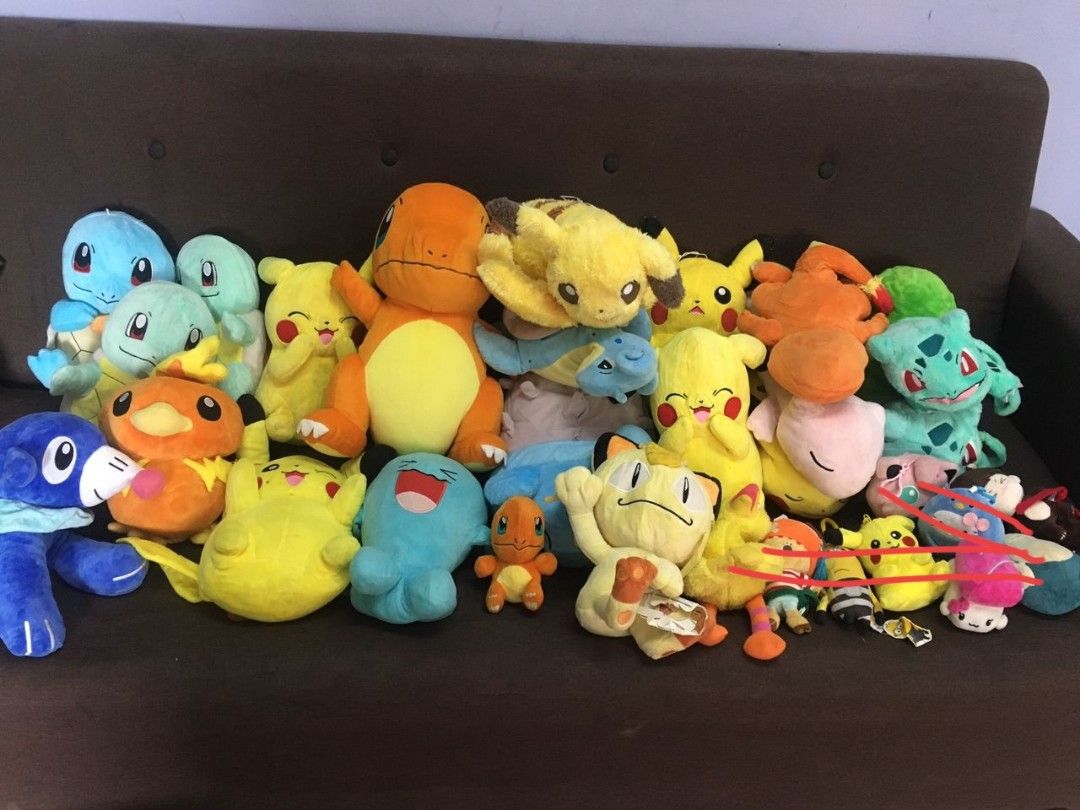 Pokemon discount plush set