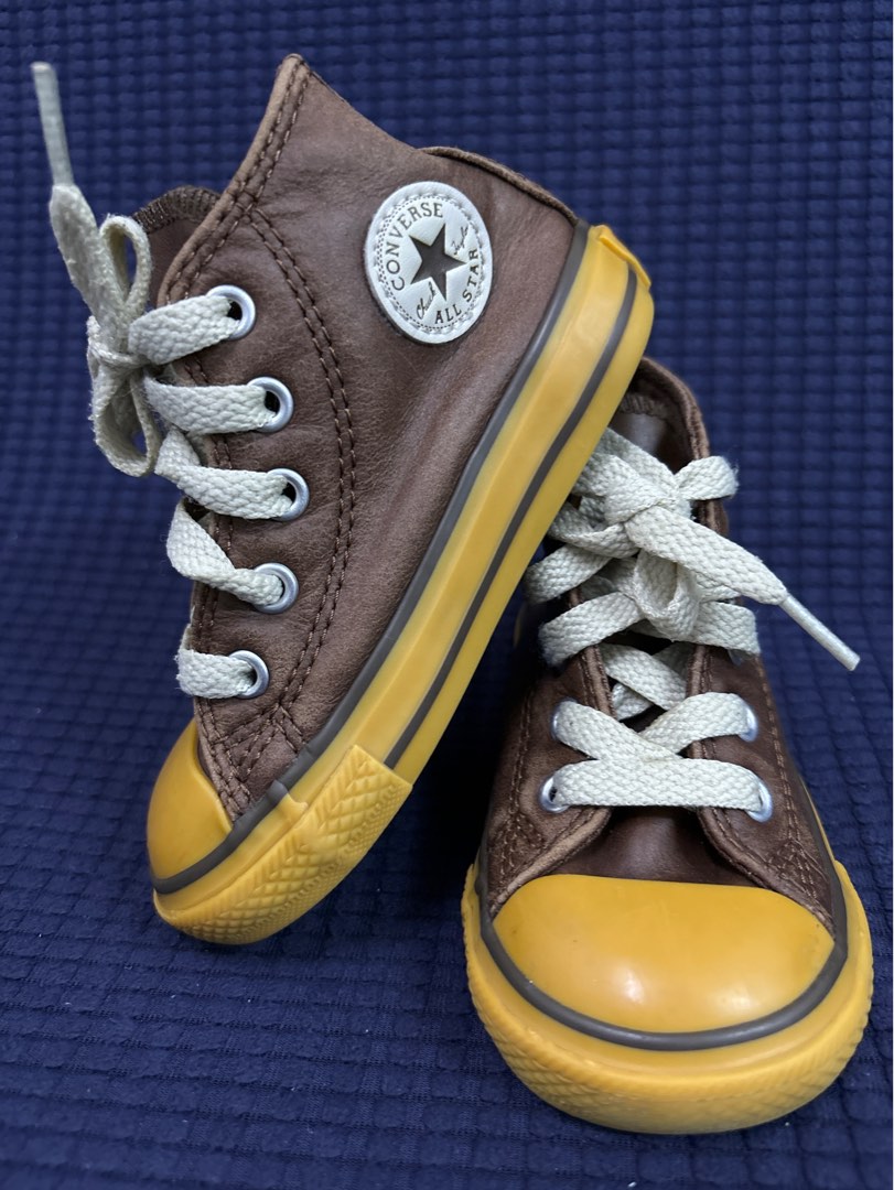 Brown leather converse toddler shop