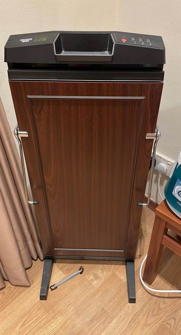 Corby of Windsor 7700 Trouser Press, Furniture & Home Living, Furniture
