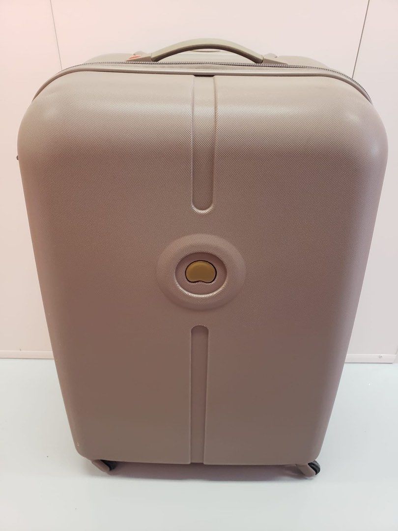 Delsey 行李箱30吋, 興趣及遊戲, 旅行, 旅遊- 旅行必需品及用品- Carousell Delsey 行李箱30吋, 興趣及遊戲, 旅行, 旅遊- 旅行必需品及用品- Carousell