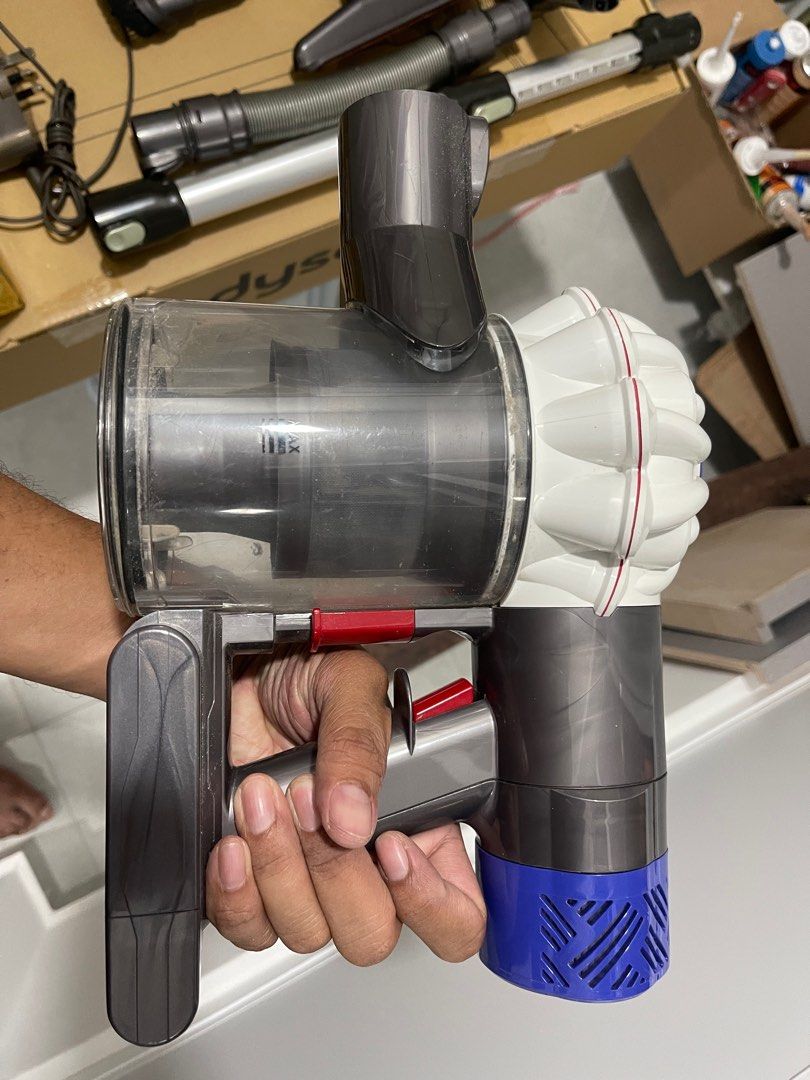 Dyson v6 top hepa cordless vacuum