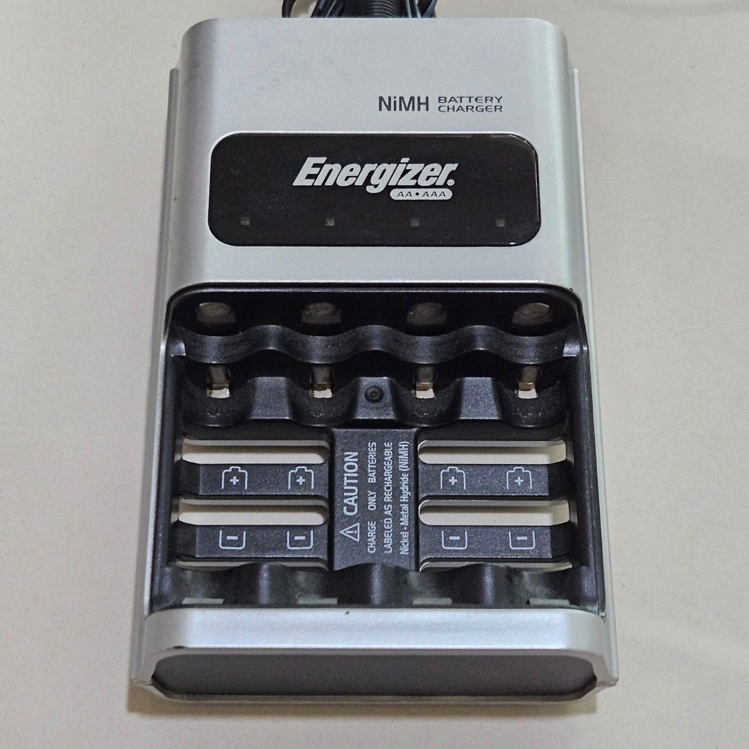 Energizer Battery Charger (Model No. CH1HR2), Photography, Photography