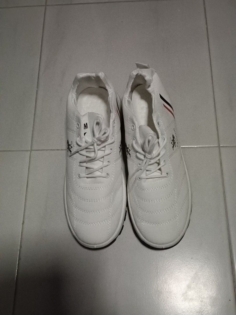 Fashion white sneakers Men s Fashion Footwear Sneakers on Carousell