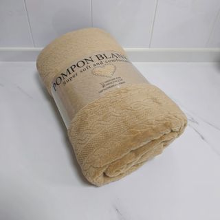 200 x 220cm Good Quality Textured Embossed Fleece Throw Blanket (Camel Beige Color)