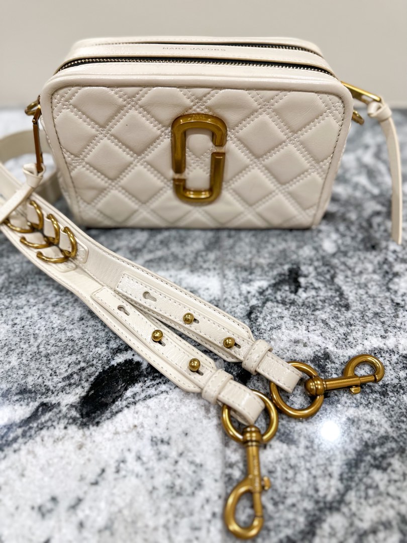 Qoo10 - Marc Jacobs Quilted Softshot 21/ With Receipt/100% Authentic/Local  Sel : Bag & Wallet