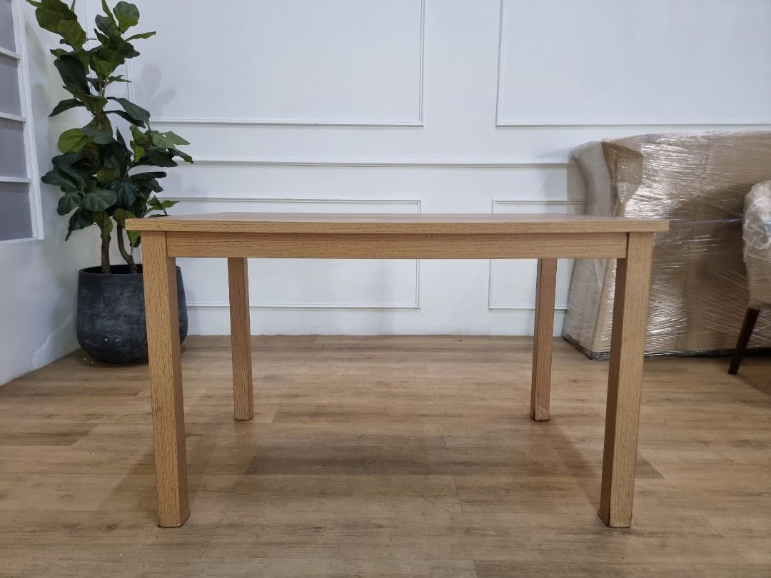 4ft hot sale wooden table