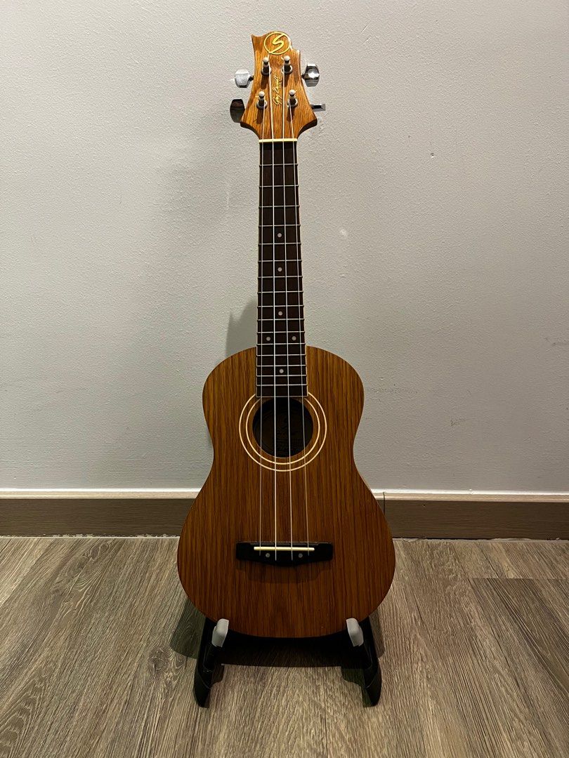 Greg shop bennett ukulele