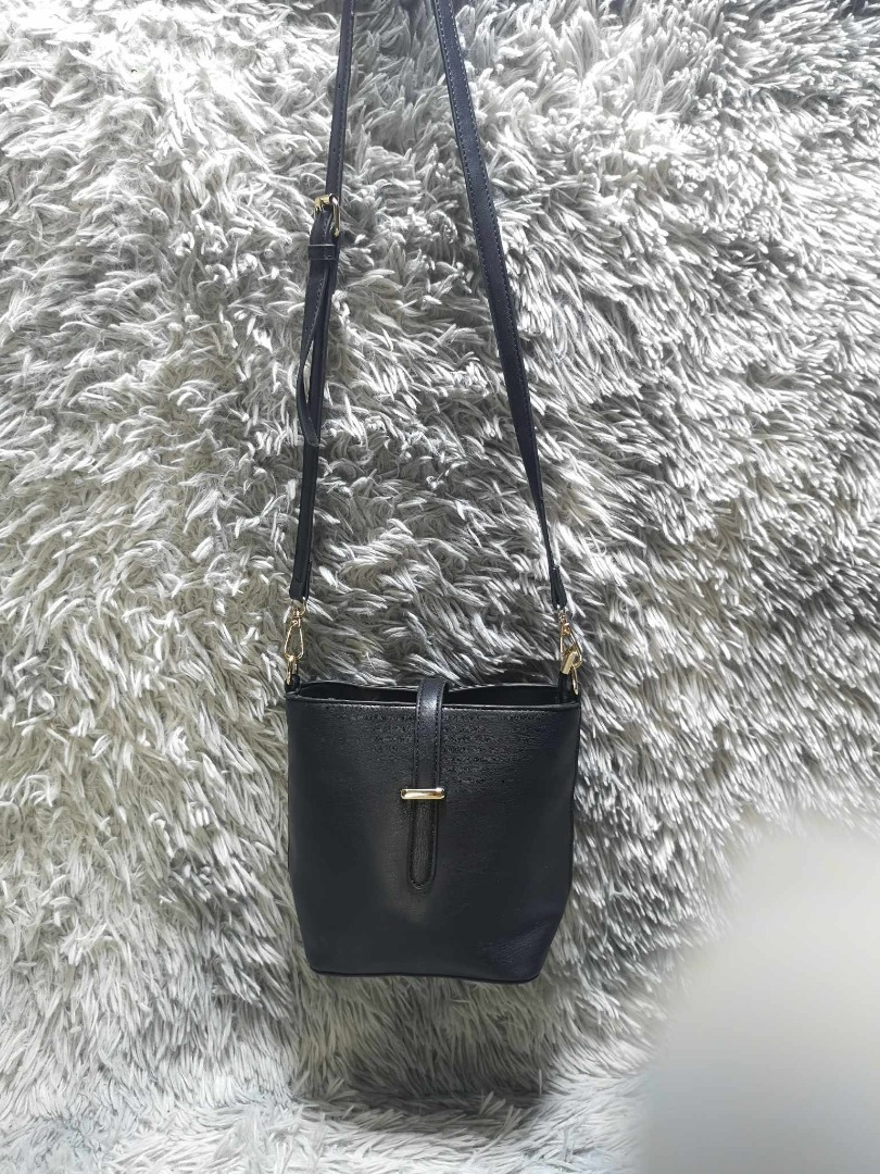 GRL Black Zipper Leather Bucket Crossbody Bag, Women's Fashion, Bags
