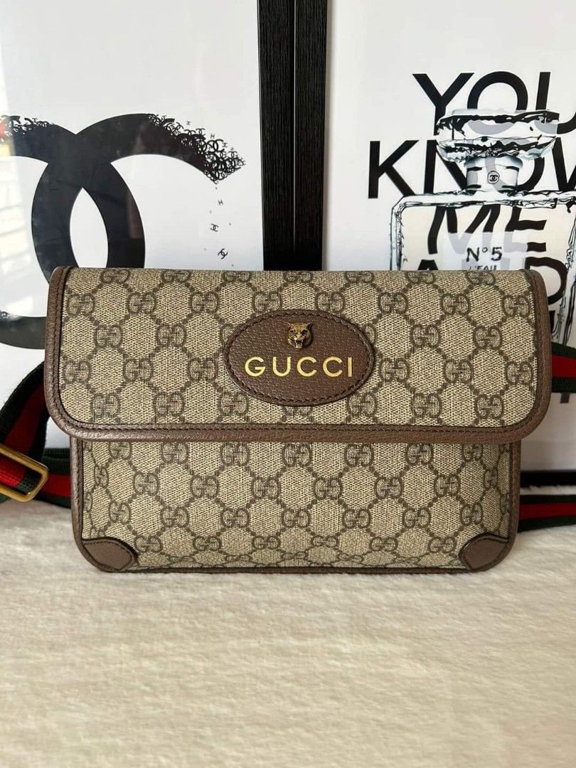 Gucci 493930 store