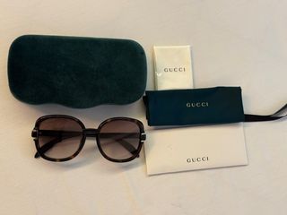 (Category: ) located in . Submitted by opulentluxe (Listing ID 1259720846, Image 1). Description: .