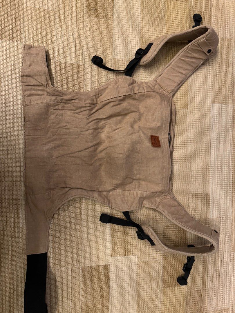 Happy Baby Carrier OG in Dune, Babies & Kids, Going Out, Carriers