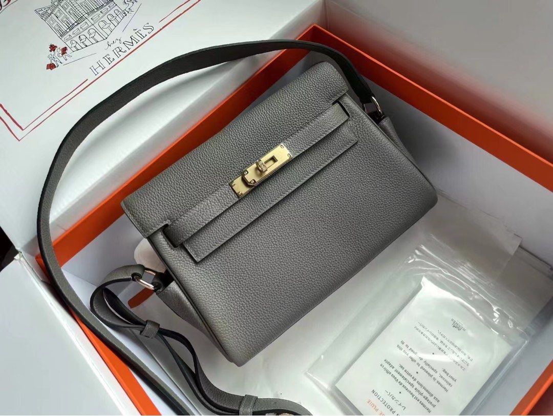 Hermes Kelly messenger, Men's Fashion, Bags, Sling Bags on Carousell