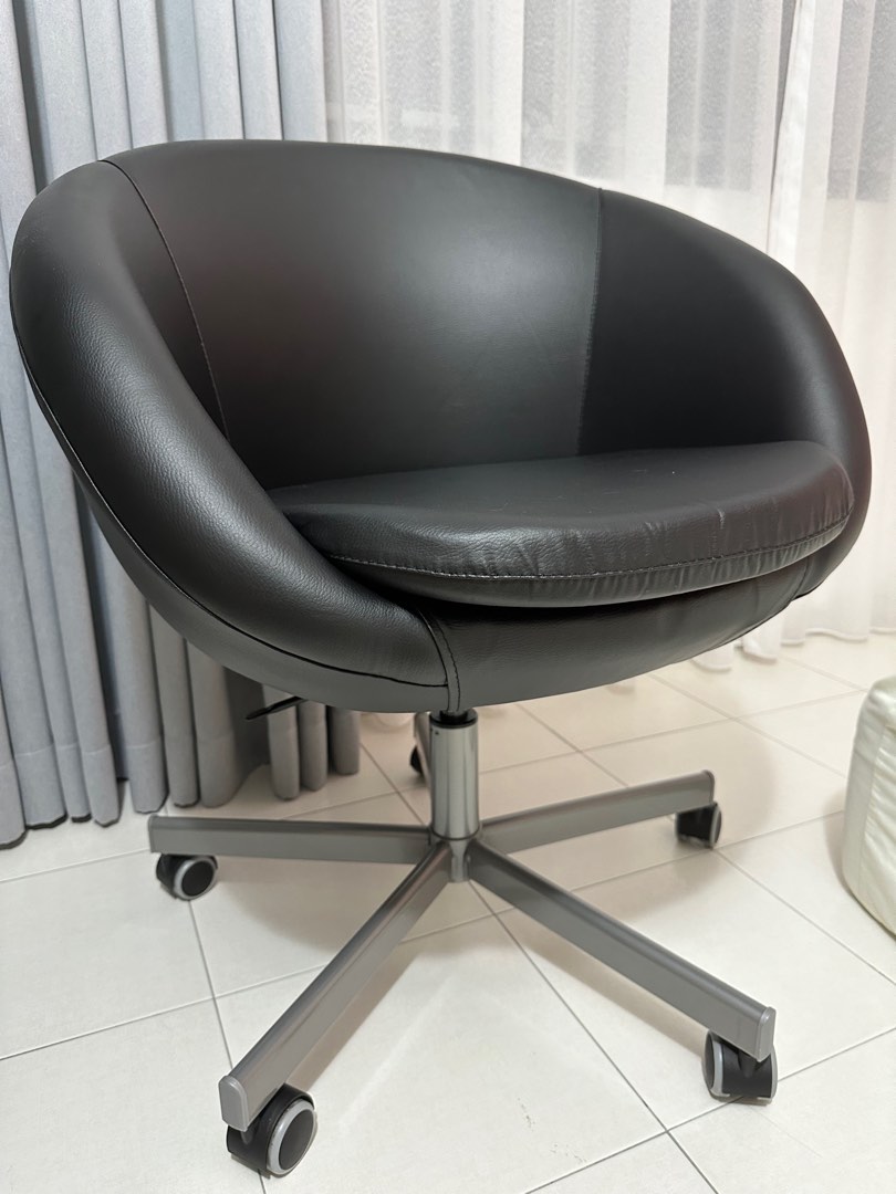 IKEA SKRUVSTA Swivel Chair, Furniture & Home Living, Furniture, Chairs