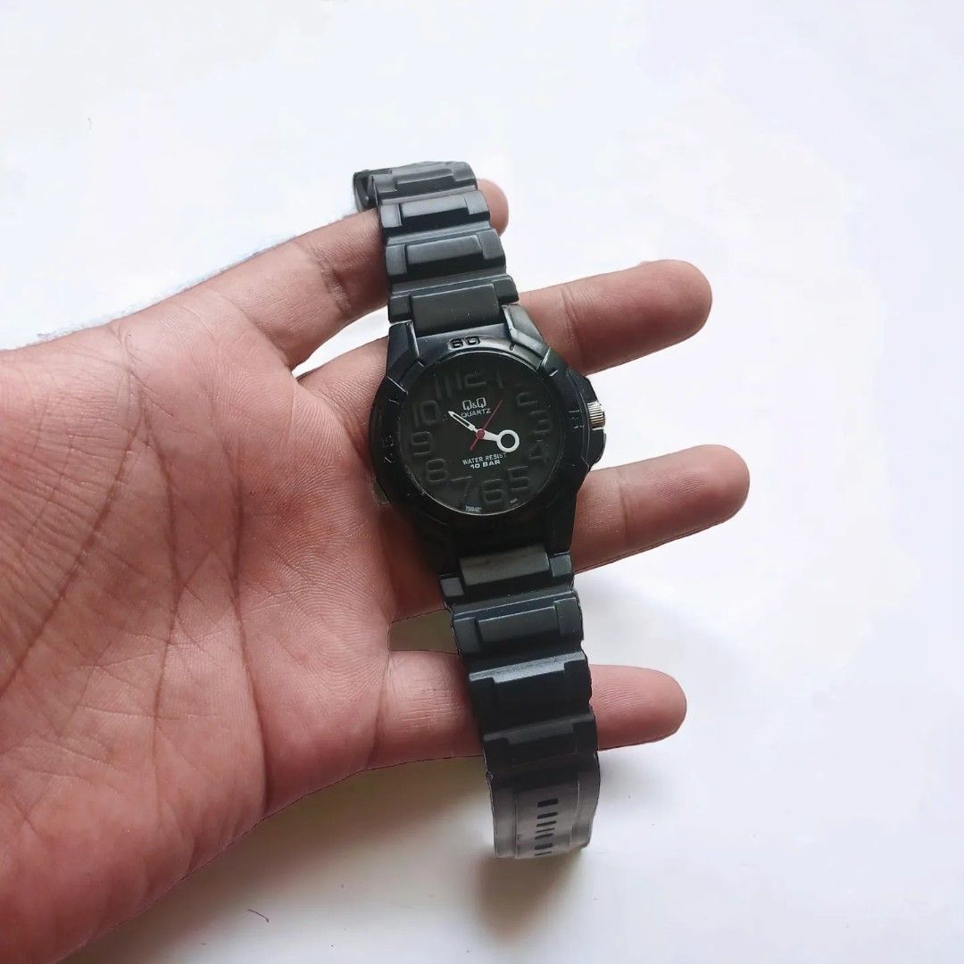 Jam hotsell q&q analog