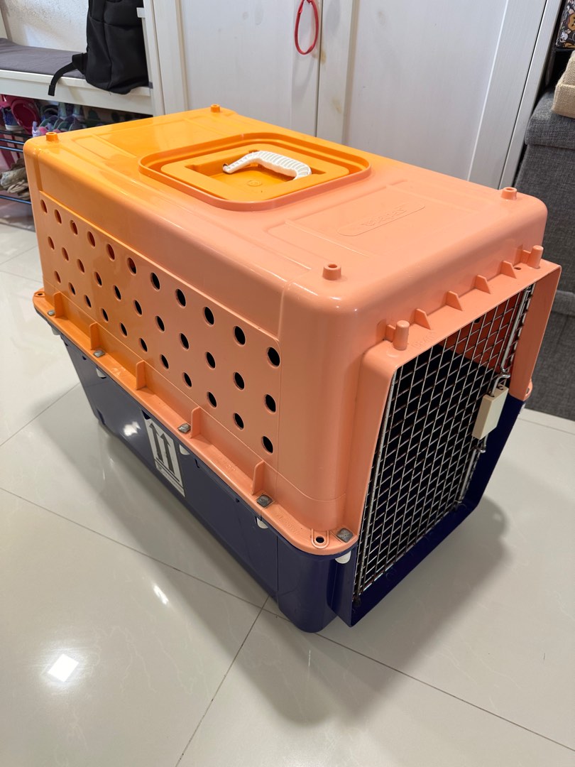 Electronic crate sales for pets