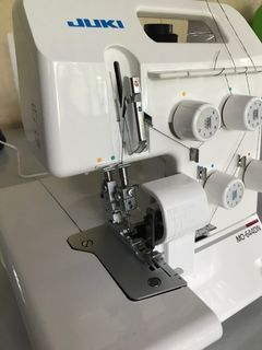JUKI Overlock sewing machine/edging