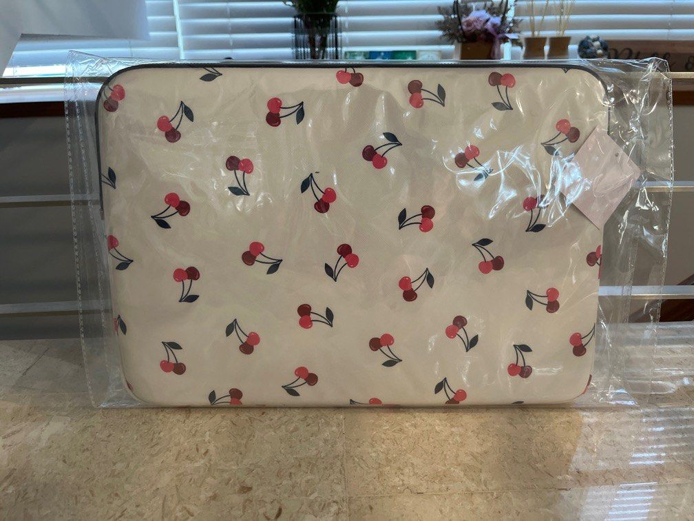 Kate spade laptop sleeve 12 inch sale