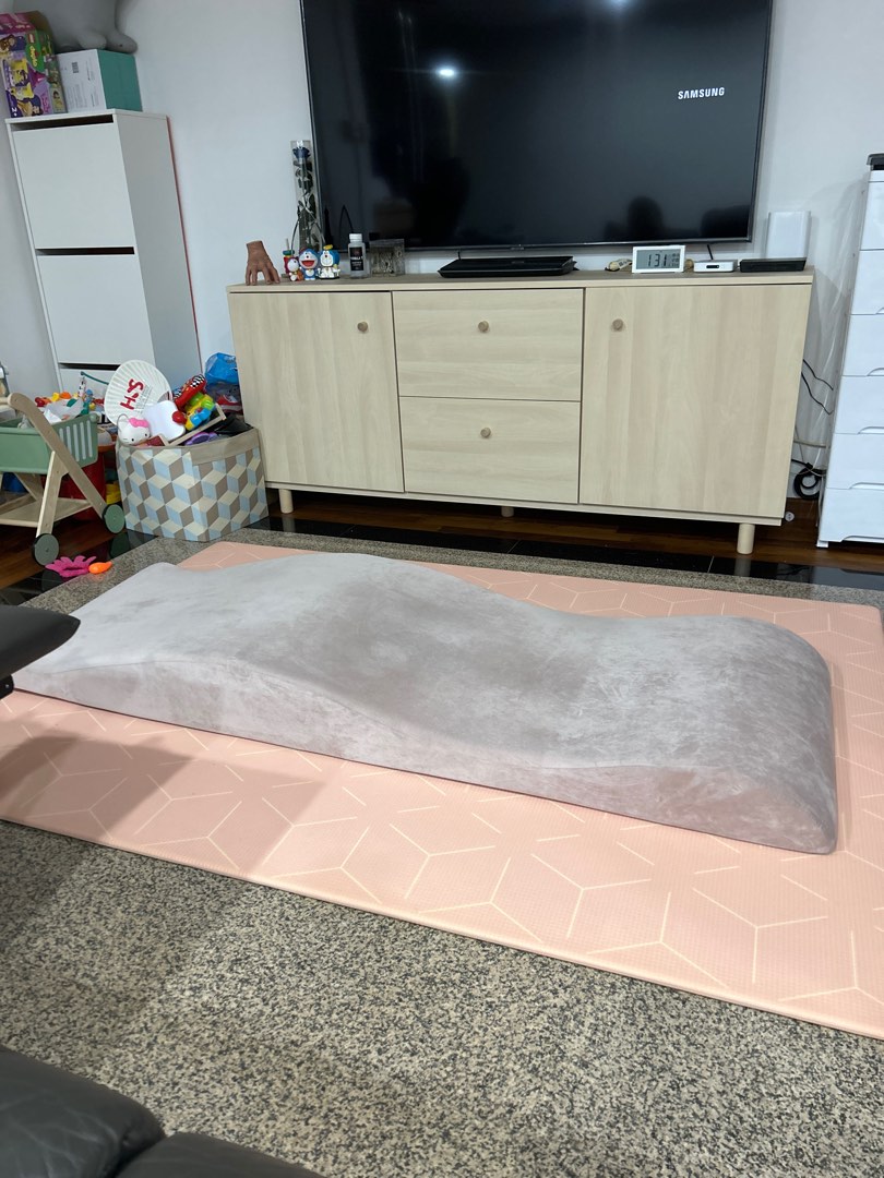 Lash bed topper, Furniture & Home Living, Furniture, Bed Frames