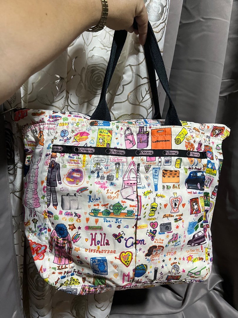 Lesportsac like new, Women's Fashion, Bags & Wallets, Shoulder Bags on Carousell
