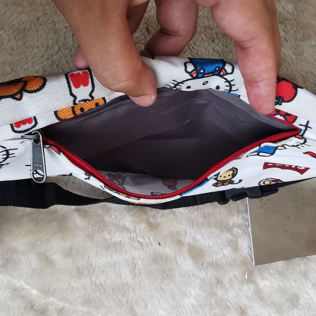 Levis hello deals kitty sling