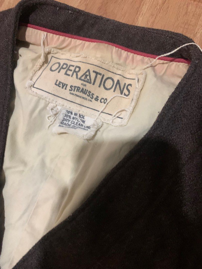Levi’s X Operations Wool Vest (FREE SHIPPING) (Category: Vests) located in Bulacan. Submitted by solsic (Listing ID 1259639889, Image 3). Description: Medium W 14 L 21 Lightly used, perfect for occasions and formal attire Dark Oak Brown Color Issue:Need washing Rfs: declutter/needing funds 600 plus SF Doing meetups around SJDM Bulacan up to Sm Tungko Last pic is for reference The price is reasonable but negotiable. .