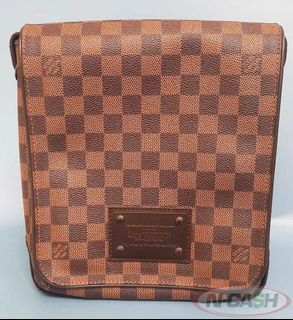 Sold at Auction: Louis Vuitton, Louis Vuitton Damier Ebene Brooklyn GM  Messenger Bag