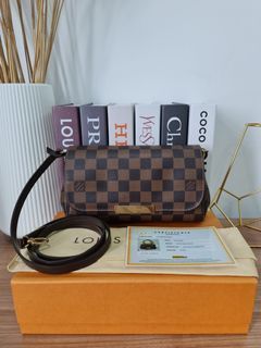 Authentic Daily Pouch LV M62937 like new, Luxury, Bags & Wallets on  Carousell