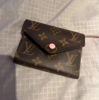 Authentic Louis Vuitton LV Pink Mini Pochette Accessoires (Summer By The  Pool Collection), Luxury, Bags & Wallets on Carousell