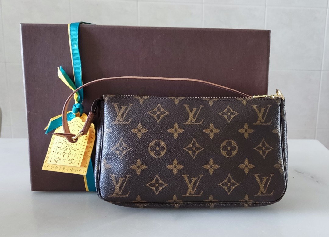LV FELICIE POCHETTE EPI, Luxury, Bags & Wallets on Carousell