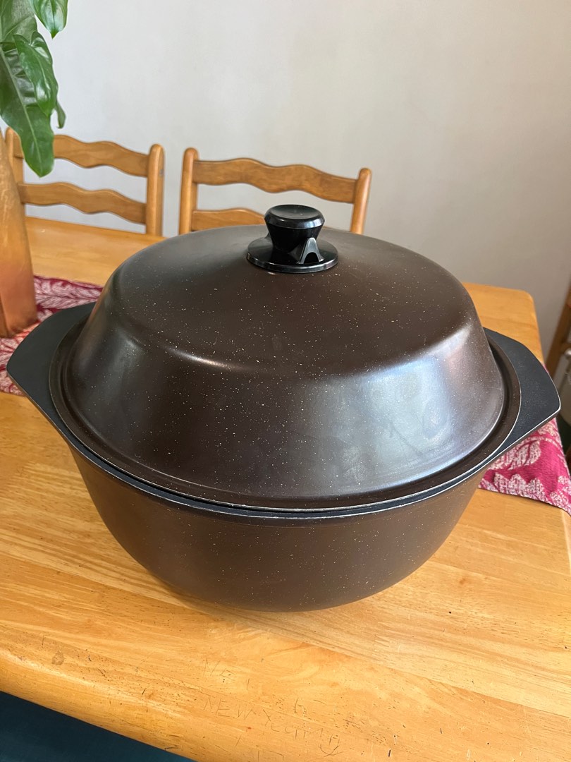 Margaret Fulton Cookware by Bessemer Cast Iron Pot, Furniture & Home