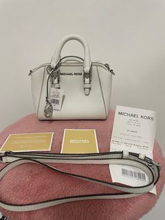 BRAND NEW) MICHAEL KORS EMMY DOME SAFFIANO LEATHER BAG WITH STRAP, Luxury,  Bags & Wallets on Carousell