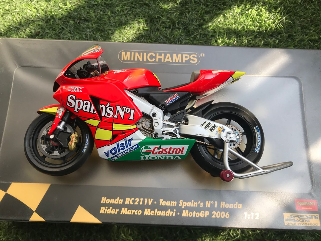 Minichamps Motogp bike skala 1/12 Diecast, Hobbies & Toys, Toys