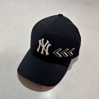 MLB NY Yankees Classic Monogram Big Logo Tee Black BNWT Authentic Small, 67x54cm Medium, 69x56cm Large, 71x58cm XLarge, …