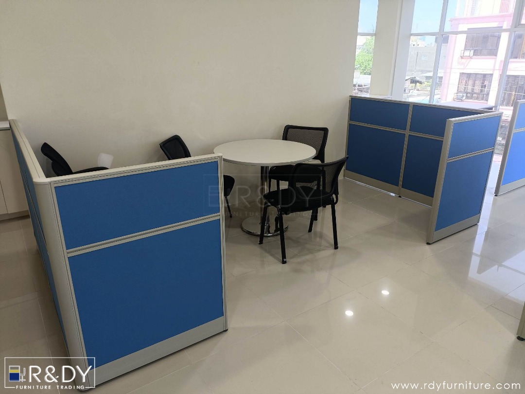 Modular Office Partition/ Workstation/ Cubicle and Chairs, Furniture ...